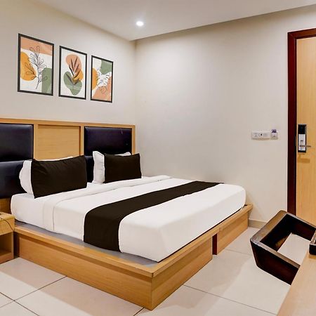 Super Townhouse Airport Road Delhi Otel Yeni Delhi Dış mekan fotoğraf